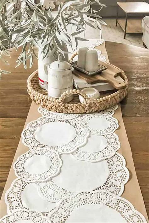 7. Transform your table with this crisp table runner