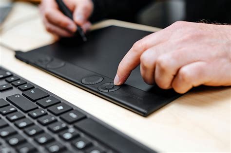 7. Wacom Intuos Pro (Medium)