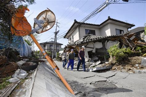 7.1 earthquake japan today