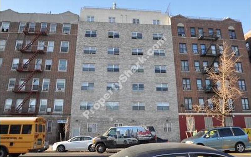 731 Southern Boulevard Apartments
