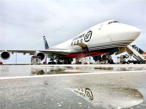 747-400erf