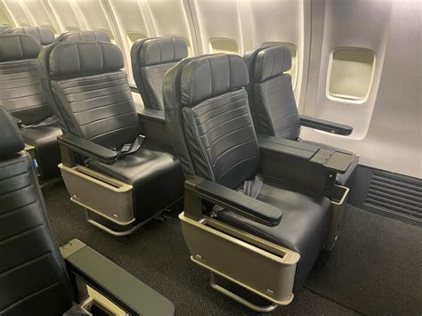 757-300 united first class