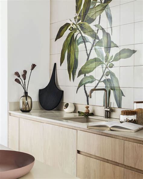 8. Use tile layout to create a mural