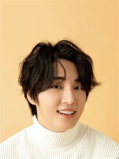 8. Yoon ShiYoon