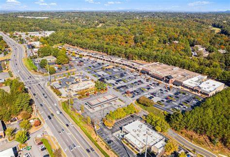 8465 Bridge Rd, Alpharetta, GA 30022 Rivermont Station