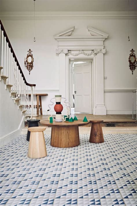 9. Bring pattern to an all-white scheme