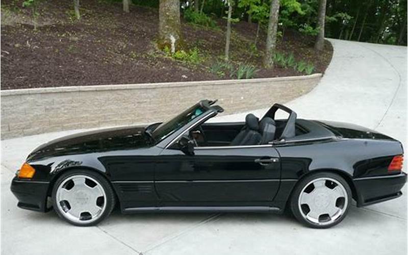 90'S Mercedes Convertible Front View