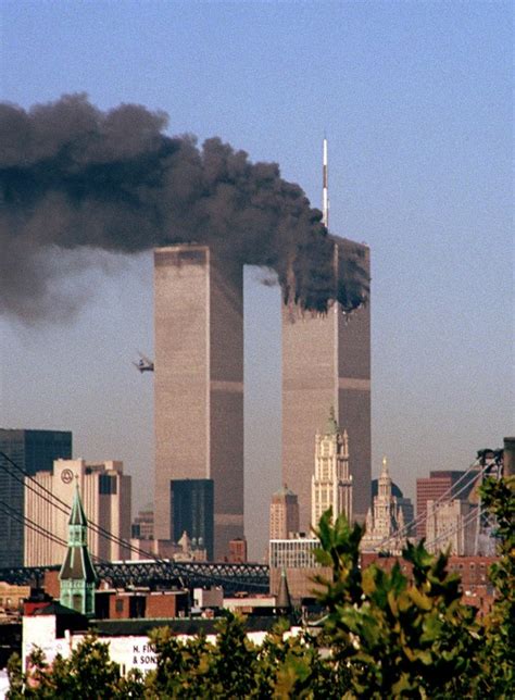 911 plane crash into twin towers