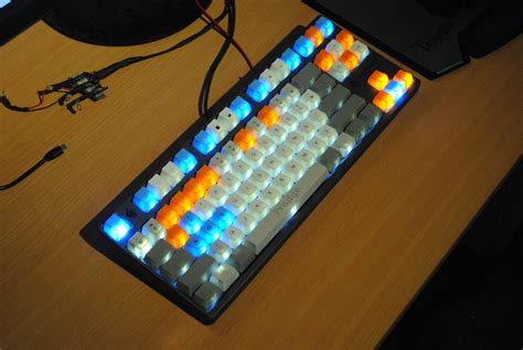 A Keyboard With a Custom LED Strip