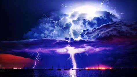 Image of a lightning storm