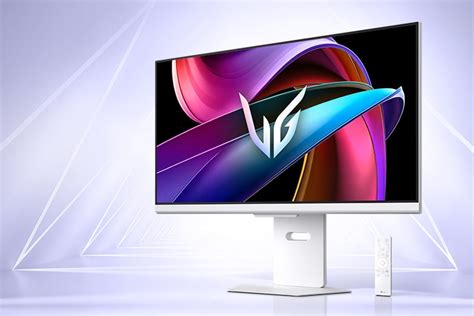 A Multi-Platform Compatible Monitor with a Premium Design