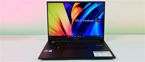 ASUS Vivobook S14X: Design