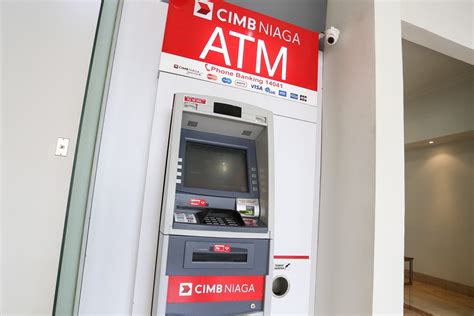 ATM Bank CIMB Niaga Semarang