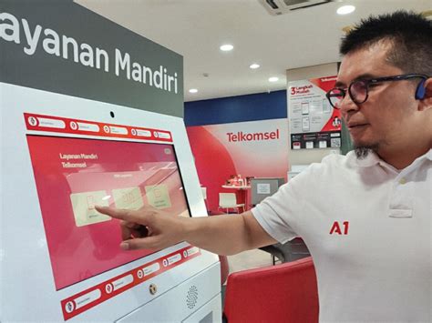 ATM dengan logo Telkomsel