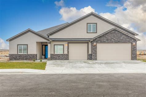 AVAILABLE HOMES