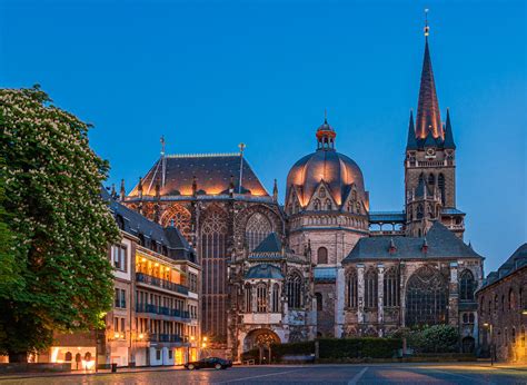 Aachen Classic Walking Tour: An In-Depth Review