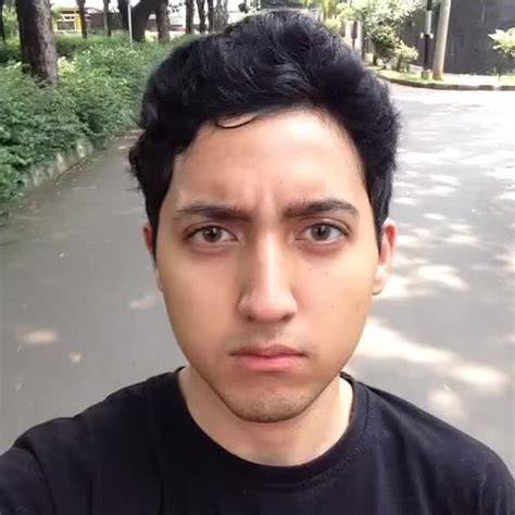 Aaron Ashab Biodata