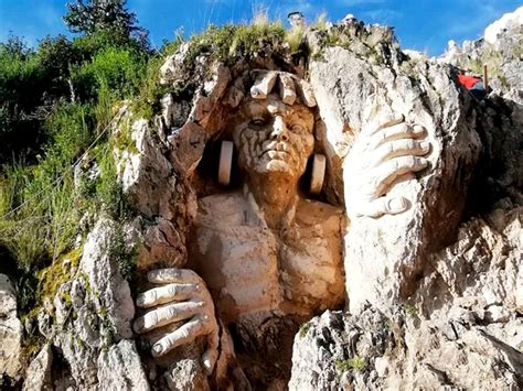 Abode of the Gods Statues