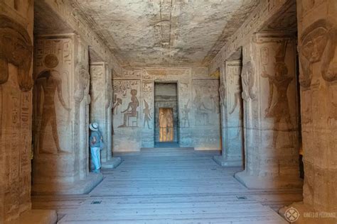 Abu Simbel inside