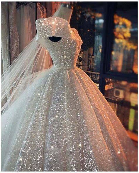 Accessorizing Your Sparkle Princess Gown