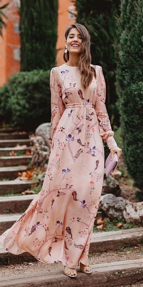 Accessorizing Your Spring Wedding Guest Dress Look