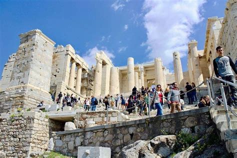 Acropolis Walking Tour