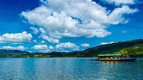 Activities in Laguna Azul