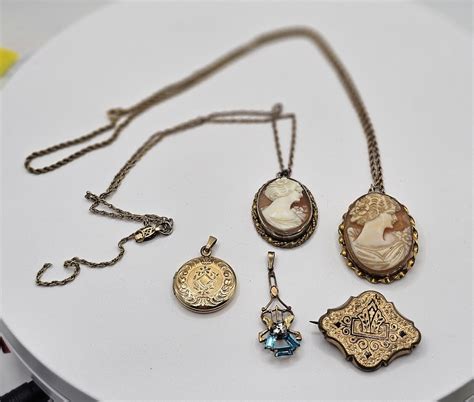 Add a Cameo Locket to Your Jewelry Collection