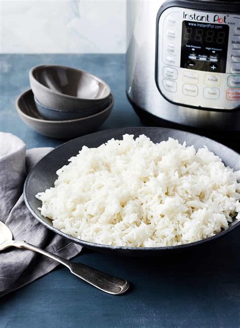 Adding Rice and Water to Instant Pot