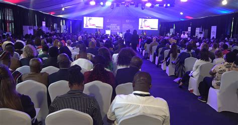 Oxid Moderator Eisig west africa conference Kampf Slogan Entfernt