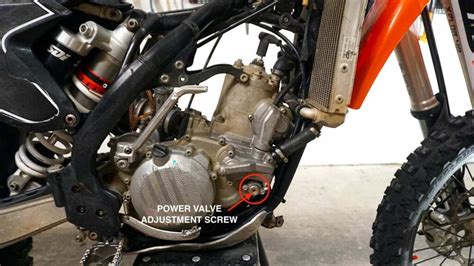 Adjust the Power Valve
