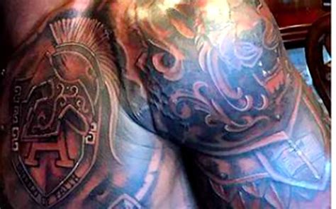 Adrian Peterson has huge new tattoo, same hefty goal for