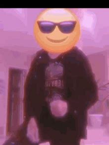 Aesthetic Roblox GIF - Aesthetic Roblox Butterfly - Discover & Share 