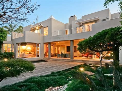 African Beautiful Mansions
