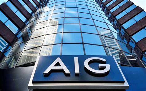 Aig Commercial Insurance AIG names new CEO, breaks up its insurance