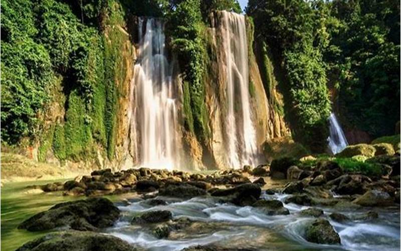 Air Terjun Curug Cikaso