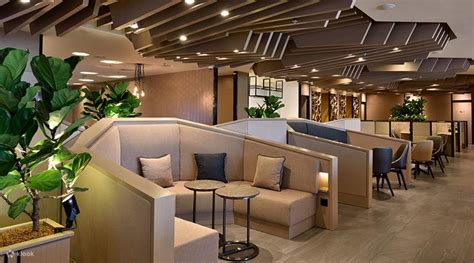 Airport Lounge Service Quality