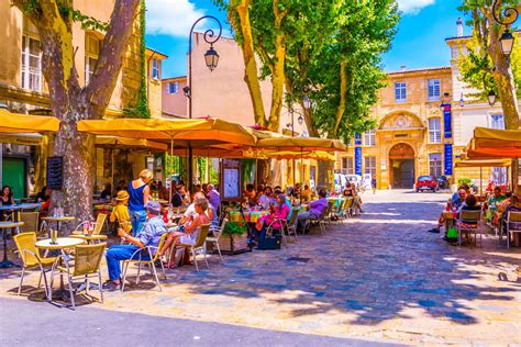Aix En Provence & Luberon Villages Review: Is it worth it?
