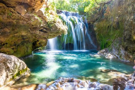 Akchour Waterfall
