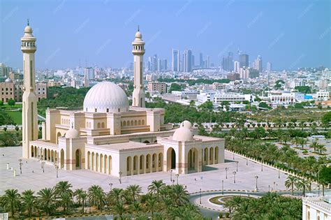 Al-Fateh Grand Mosque