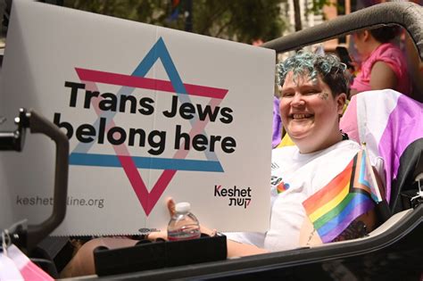 AlaskanReality on Twitter: \" Guys She\'s TRANS and JEWISH!!!! How 