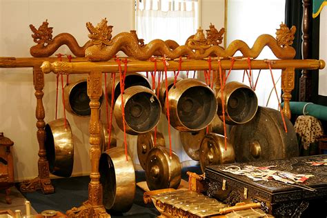 Alat Musik Tradisional Indonesia