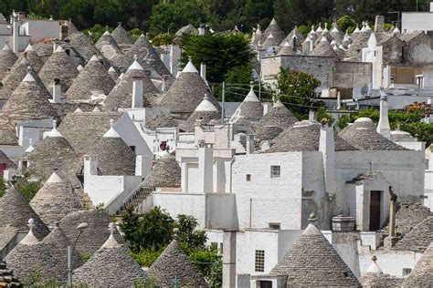Alberobello Italy trulli