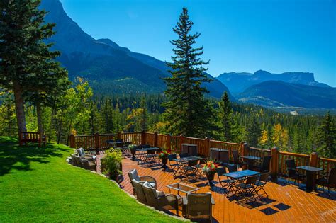 Alberta Inn & Suites