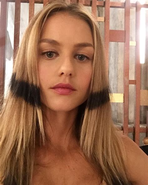 Albums De Isabelle Cornish