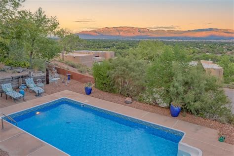 Albuquerque Vacation Rentals With Pool
