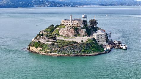 Alcatraz Tour Guide
