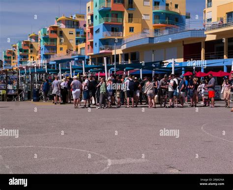 Algarve Tourist Crowds