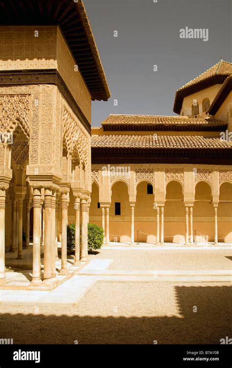 Alhambra & Albaicin Tour: An Expert Review