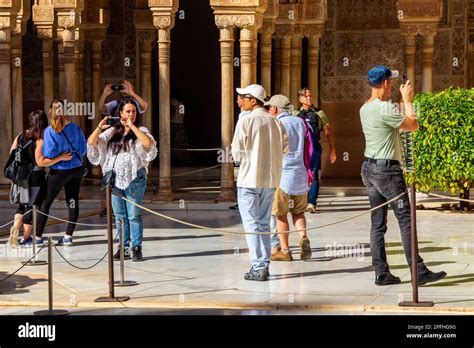Alhambra Tourists